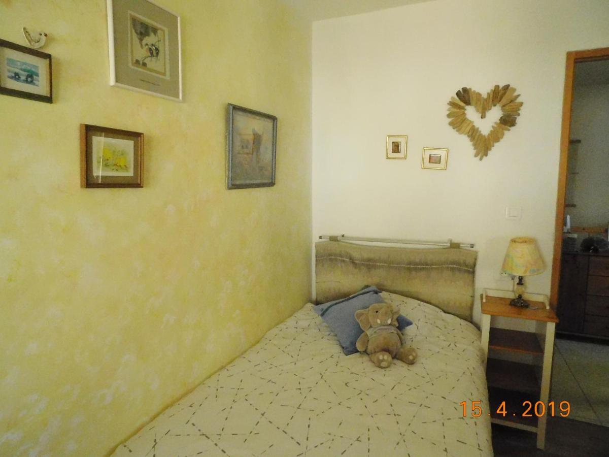 Bassy Chez Nous. B & B מראה חיצוני תמונה